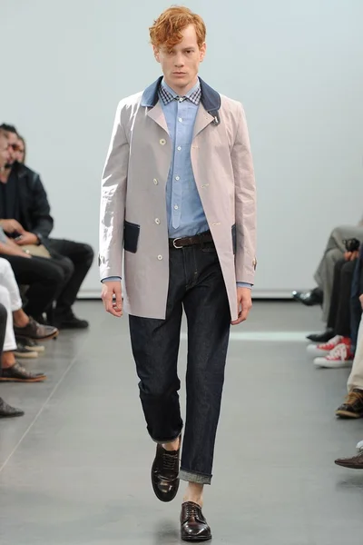 Look 30